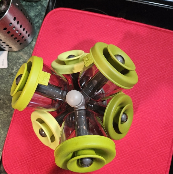 Pop up spice rack tree shape rubber lids cool design - Picture 1 of 11